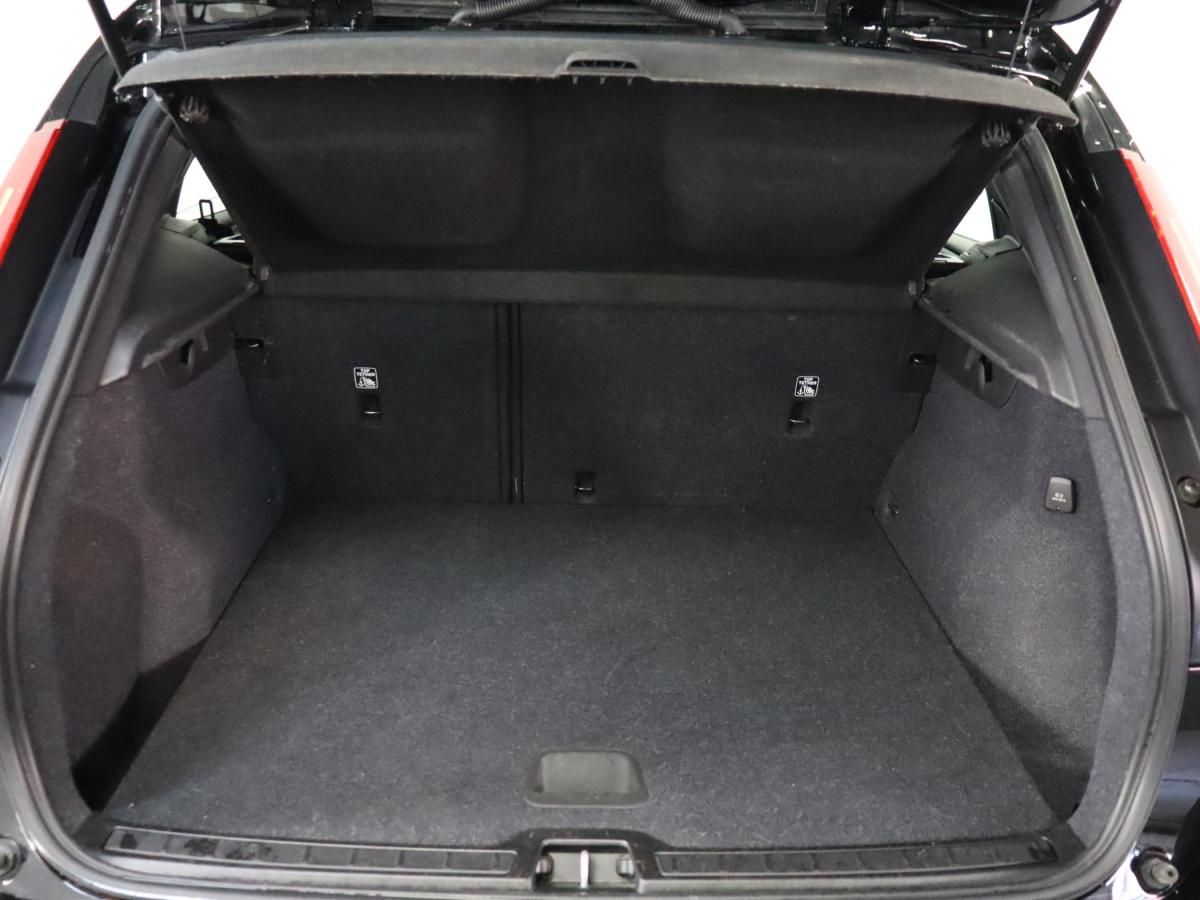 volvo-xc40-2023-hibrido-a-gasolina-1477cc