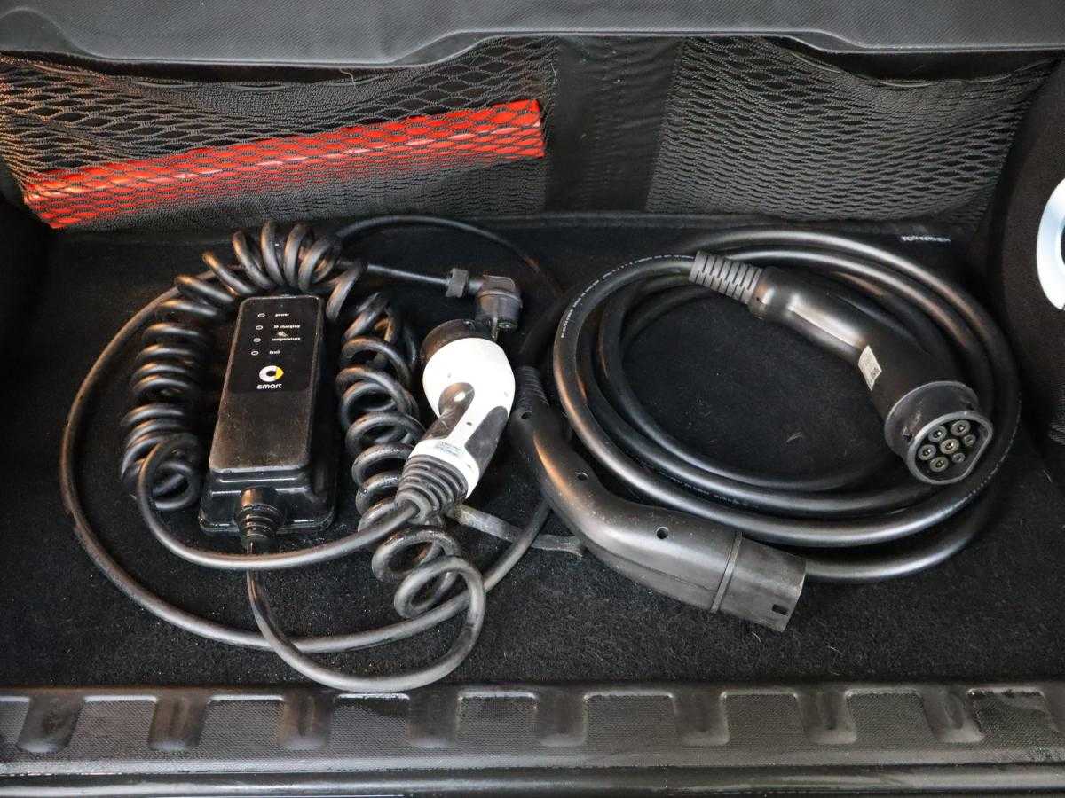 smart-fortwocoupe-2020-eletrico-500cc