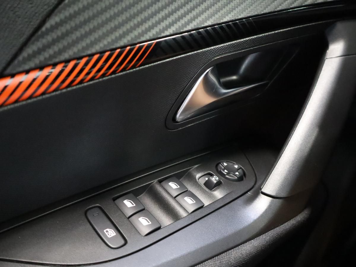 peugeot-2008-2022-gasolina-1199cc