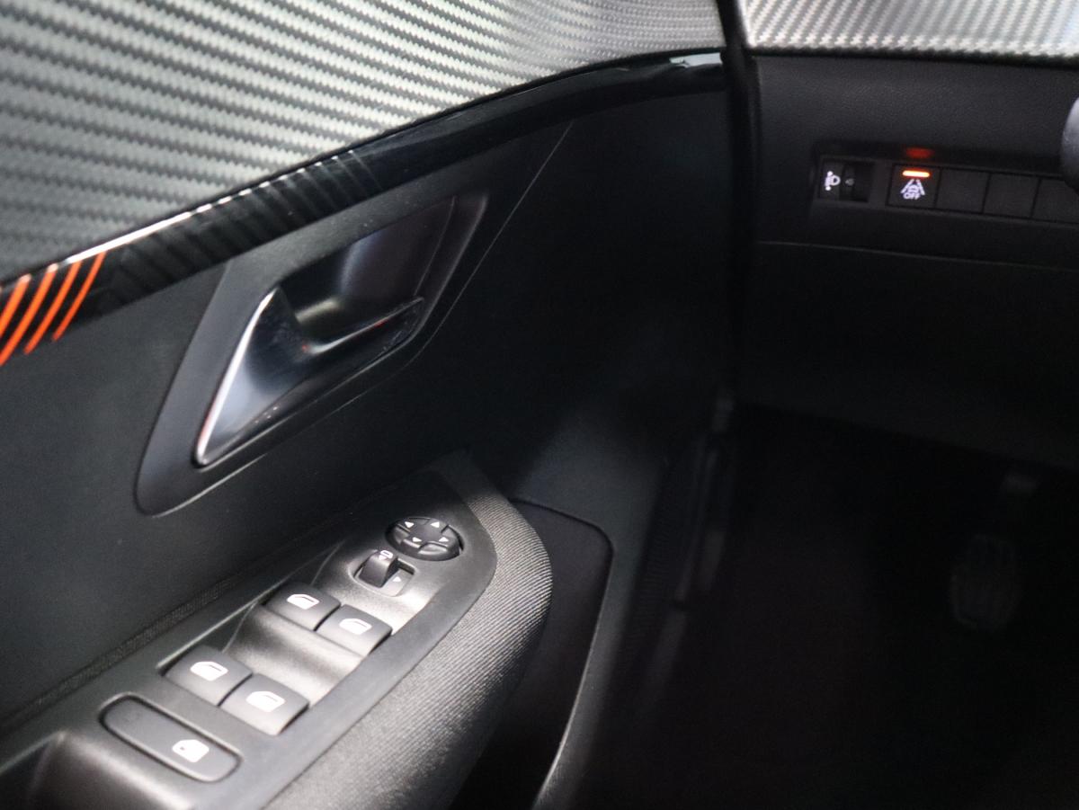 peugeot-208-2023-diesel-1499cc