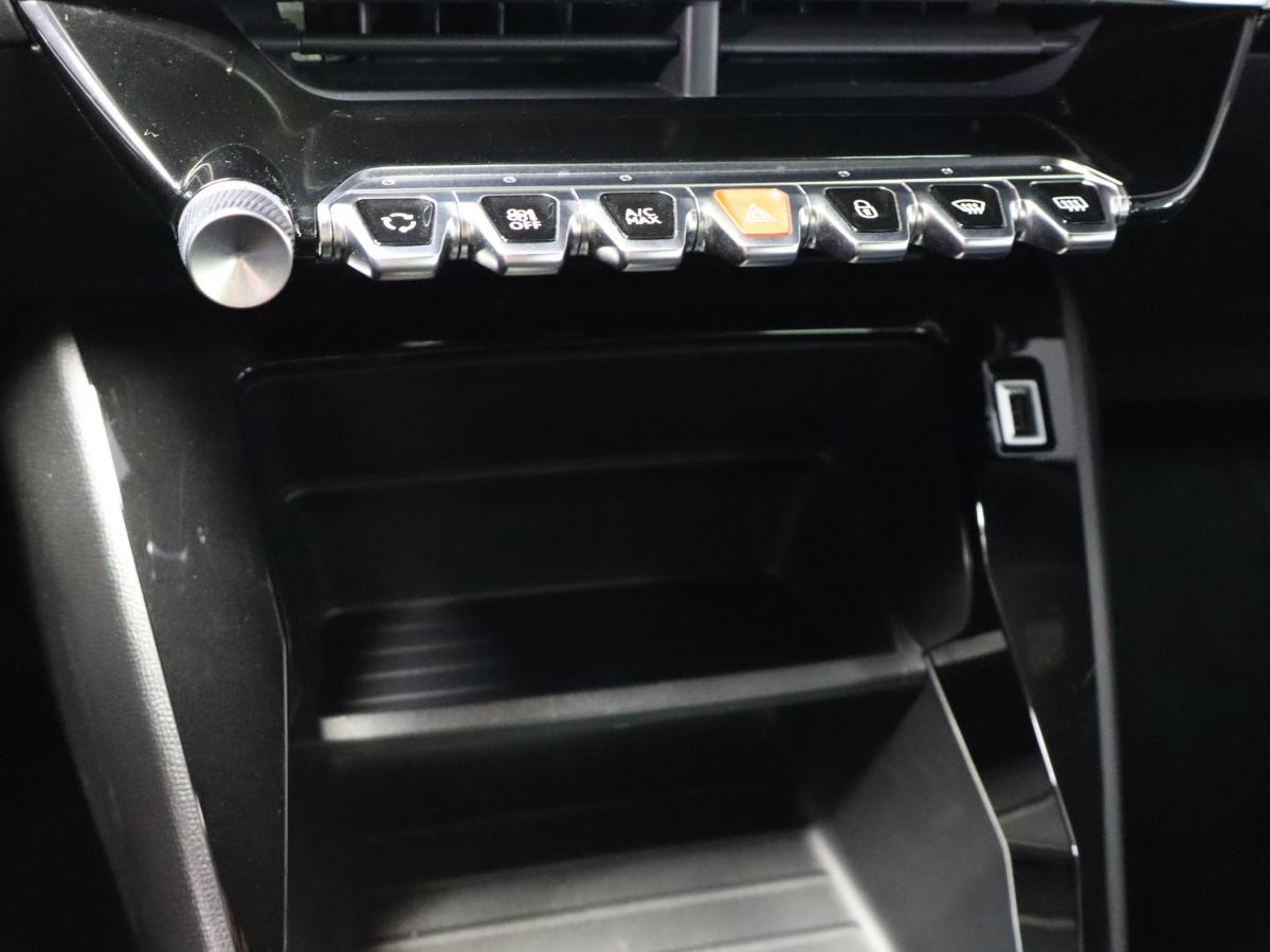 peugeot-2008-2023-diesel-1499cc