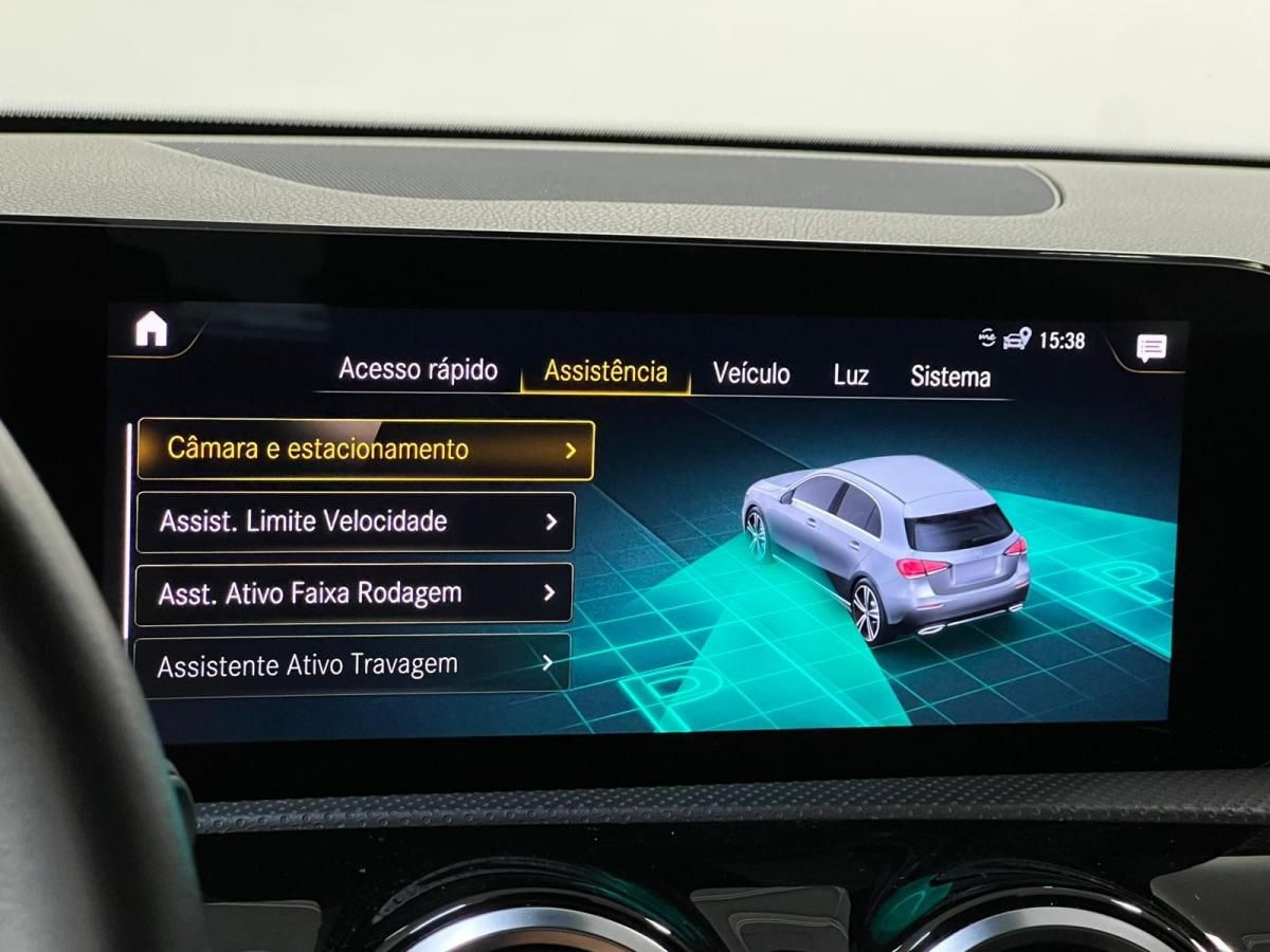 mercedes-benz-classe-a-2023-hibrido-a-gasolina-1332cc