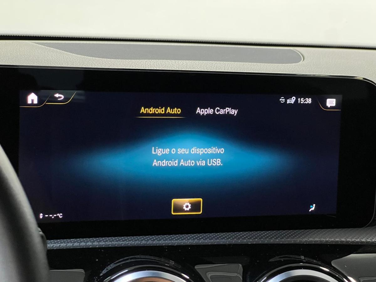 mercedes-benz-classe-a-2023-hibrido-a-gasolina-1332cc