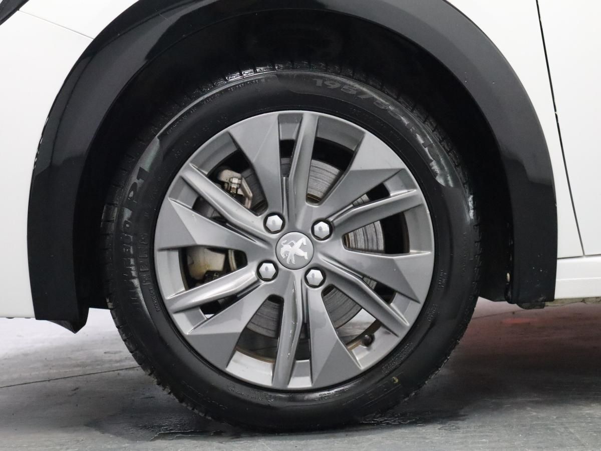 peugeot-208-2021-eletrico-500cc