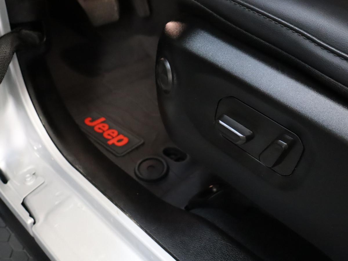 jeep-wrangler-2024-hibrido-a-gasolina-1995cc