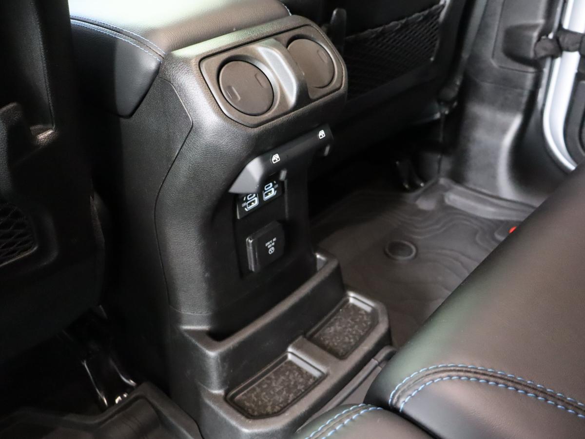 jeep-wrangler-2024-hibrido-a-gasolina-1995cc