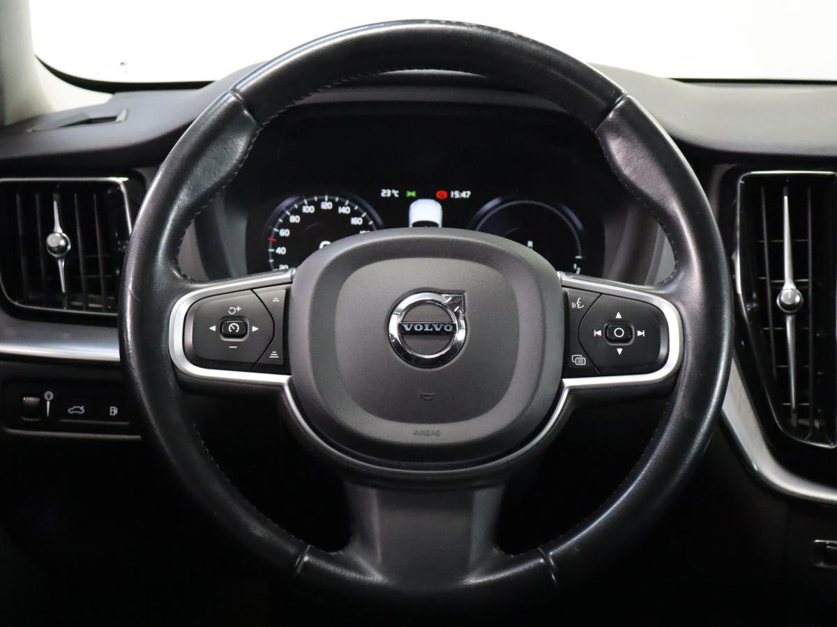 volvo-xc60-2021-hibrido-a-gasolina-1969cc