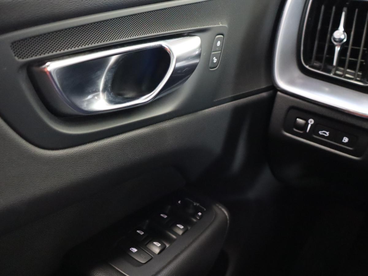 volvo-xc60-2021-hibrido-a-gasolina-1969cc