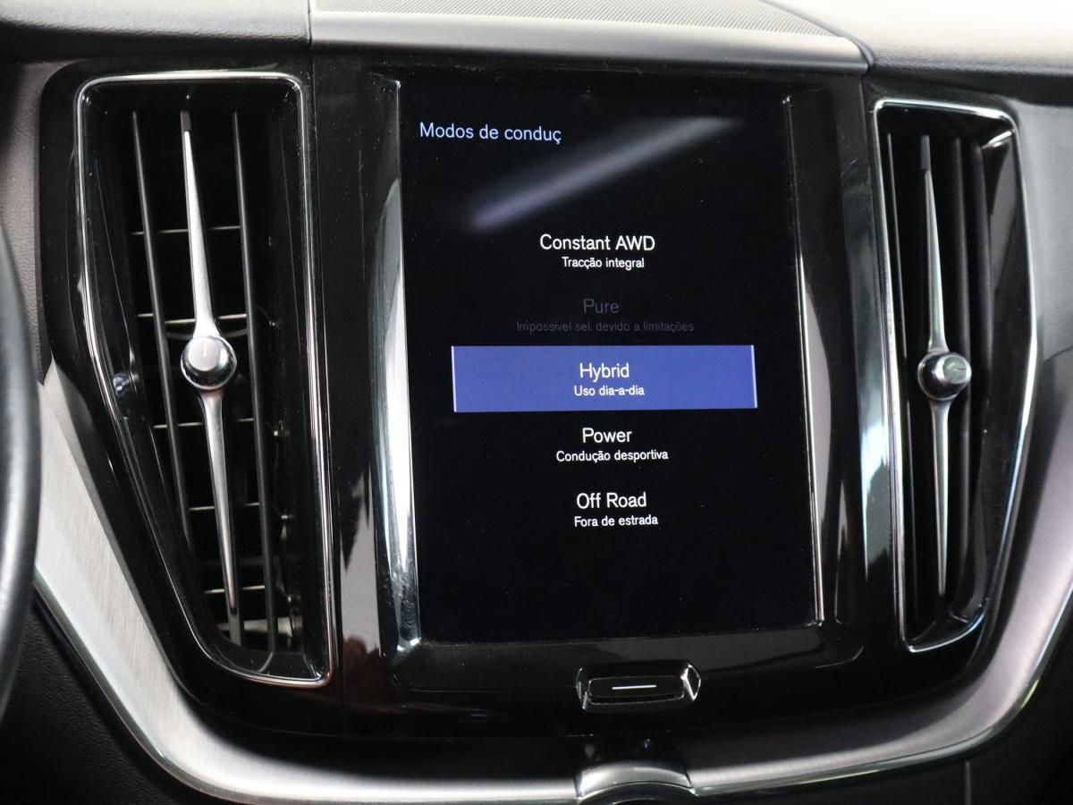 volvo-xc60-2021-hibrido-a-gasolina-1969cc