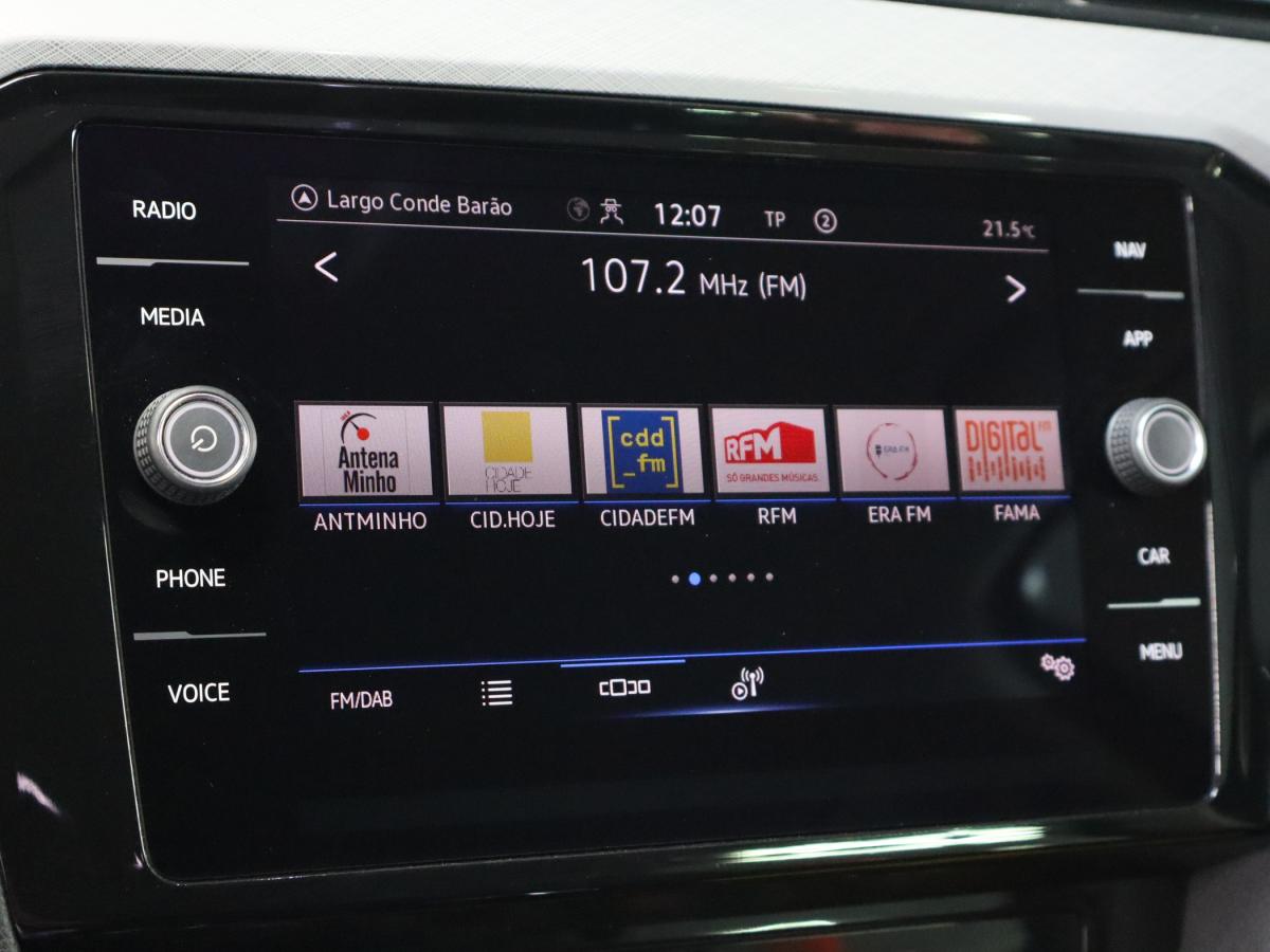 volkswagen-passat-variant-2021-diesel-1968cc