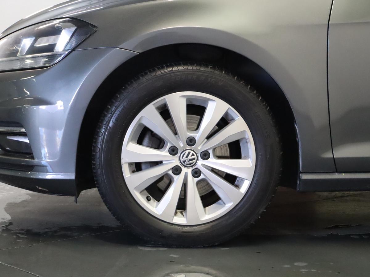 volkswagen-golf-variant-2020-diesel-1598cc