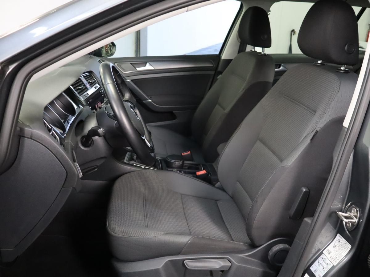 volkswagen-golf-variant-2020-diesel-1598cc