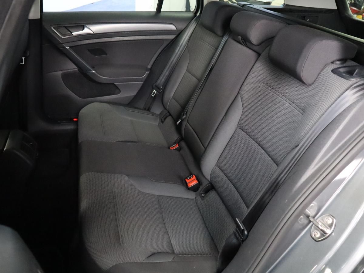 volkswagen-golf-variant-2020-diesel-1598cc