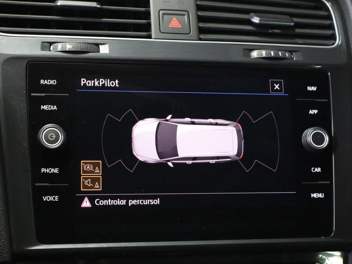 volkswagen-golf-variant-2020-diesel-1598cc