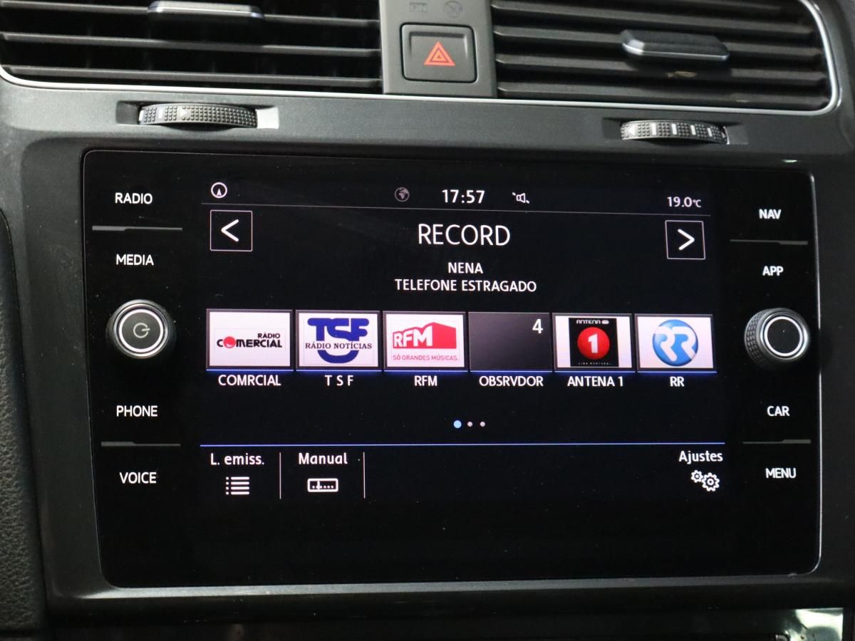 volkswagen-golf-variant-2020-diesel-1598cc