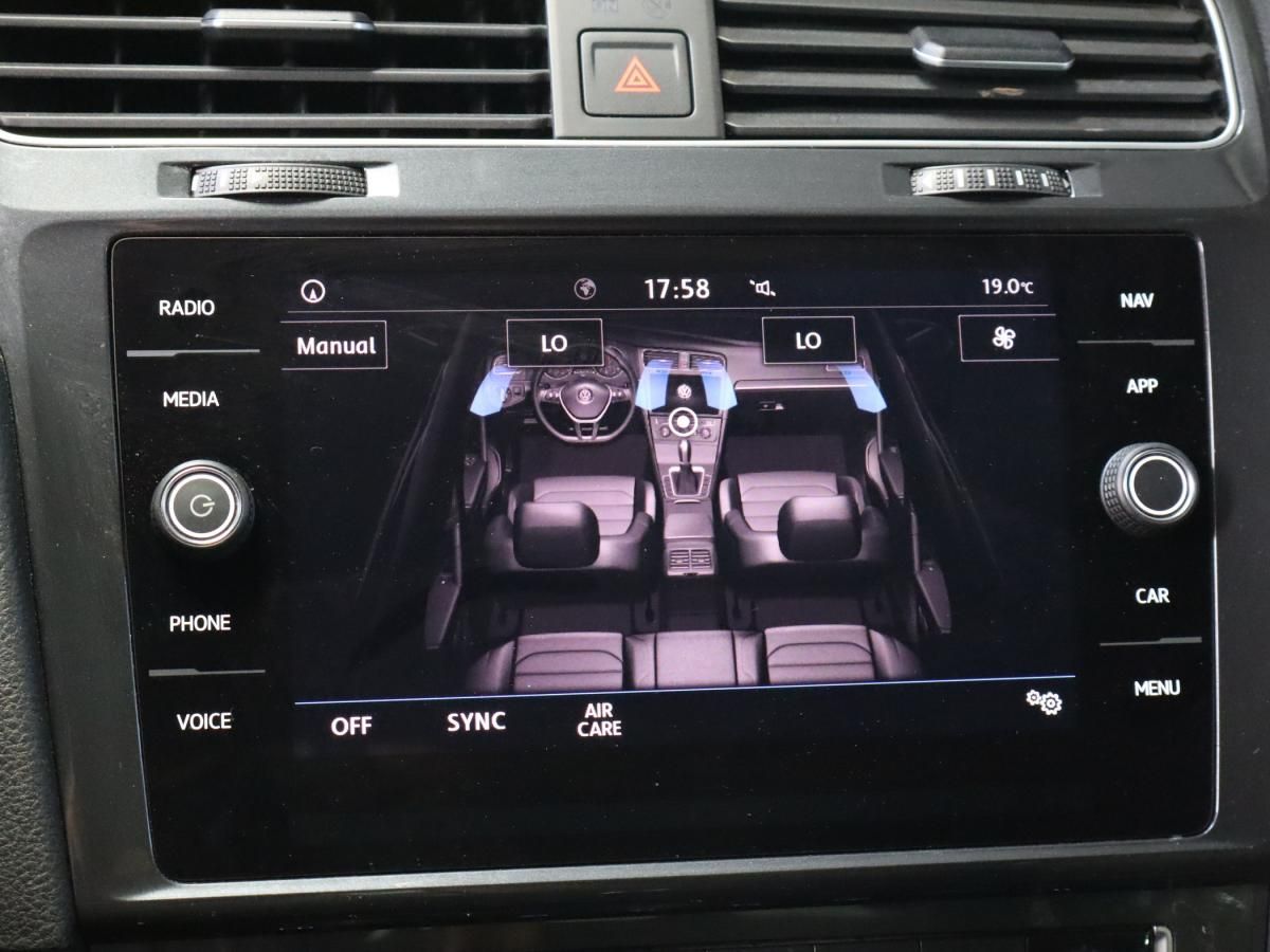 volkswagen-golf-variant-2020-diesel-1598cc