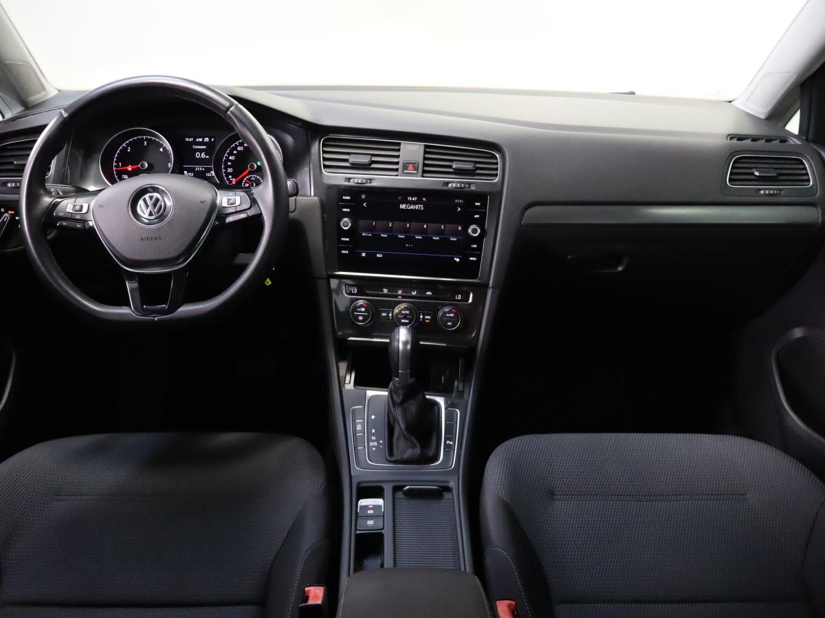 volkswagen-golf-variant-2018-diesel-1598cc