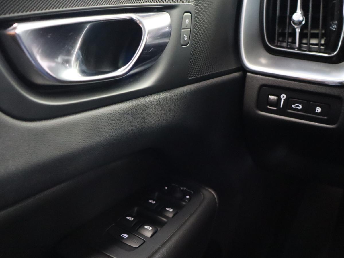 volvo-xc60-2022-hibrido-a-gasolina-1969cc