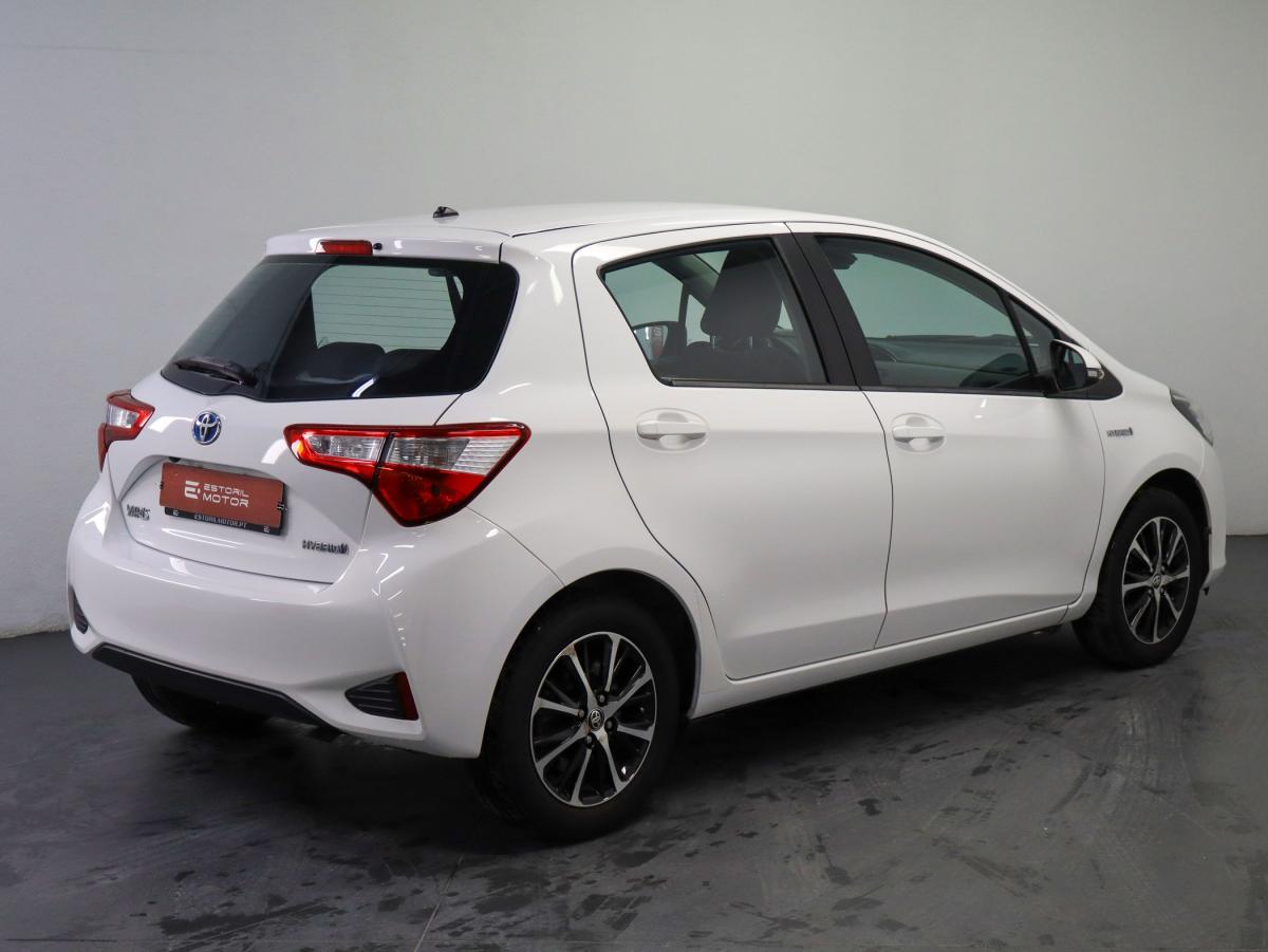toyota-yaris-2020-hibrido-a-gasolina-1497cc
