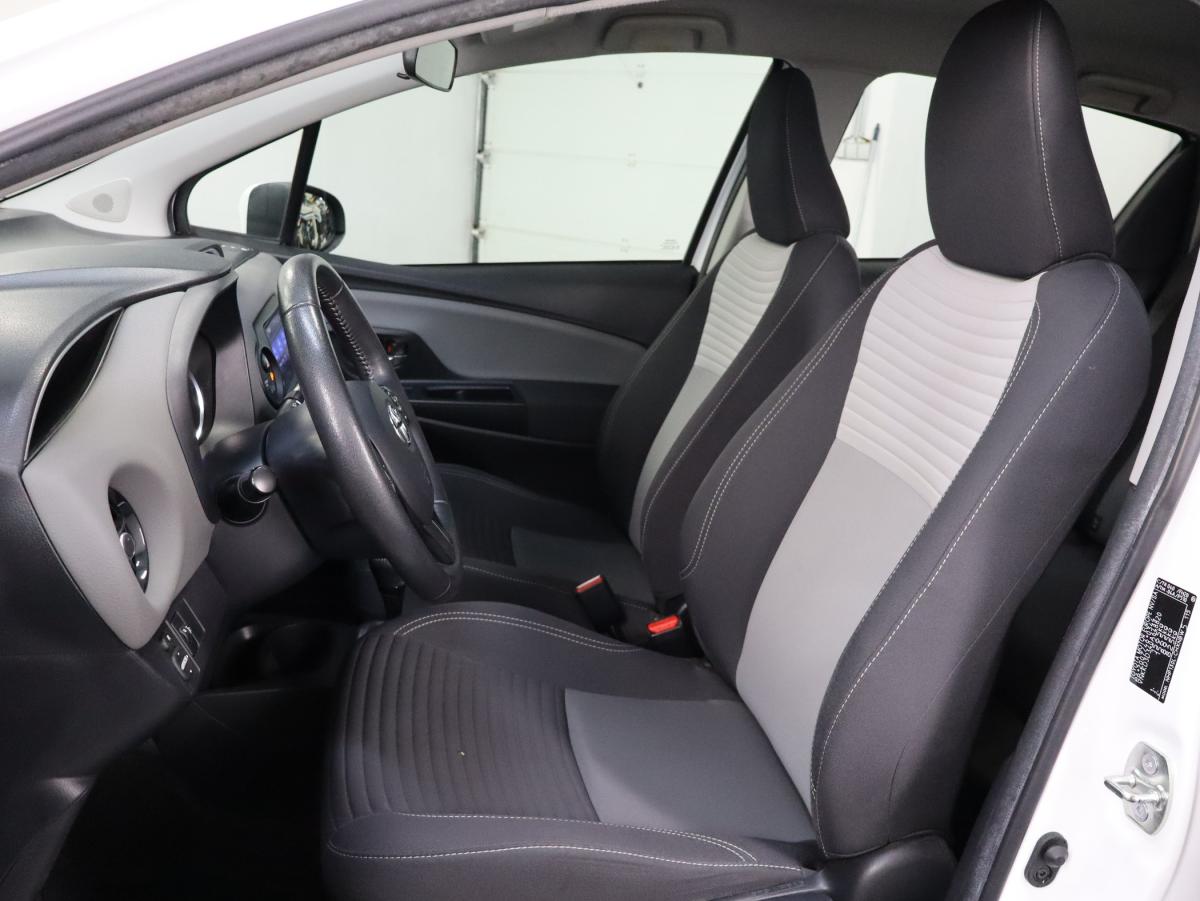 toyota-yaris-2020-hibrido-a-gasolina-1497cc