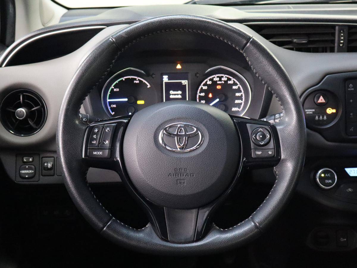 toyota-yaris-2020-hibrido-a-gasolina-1497cc