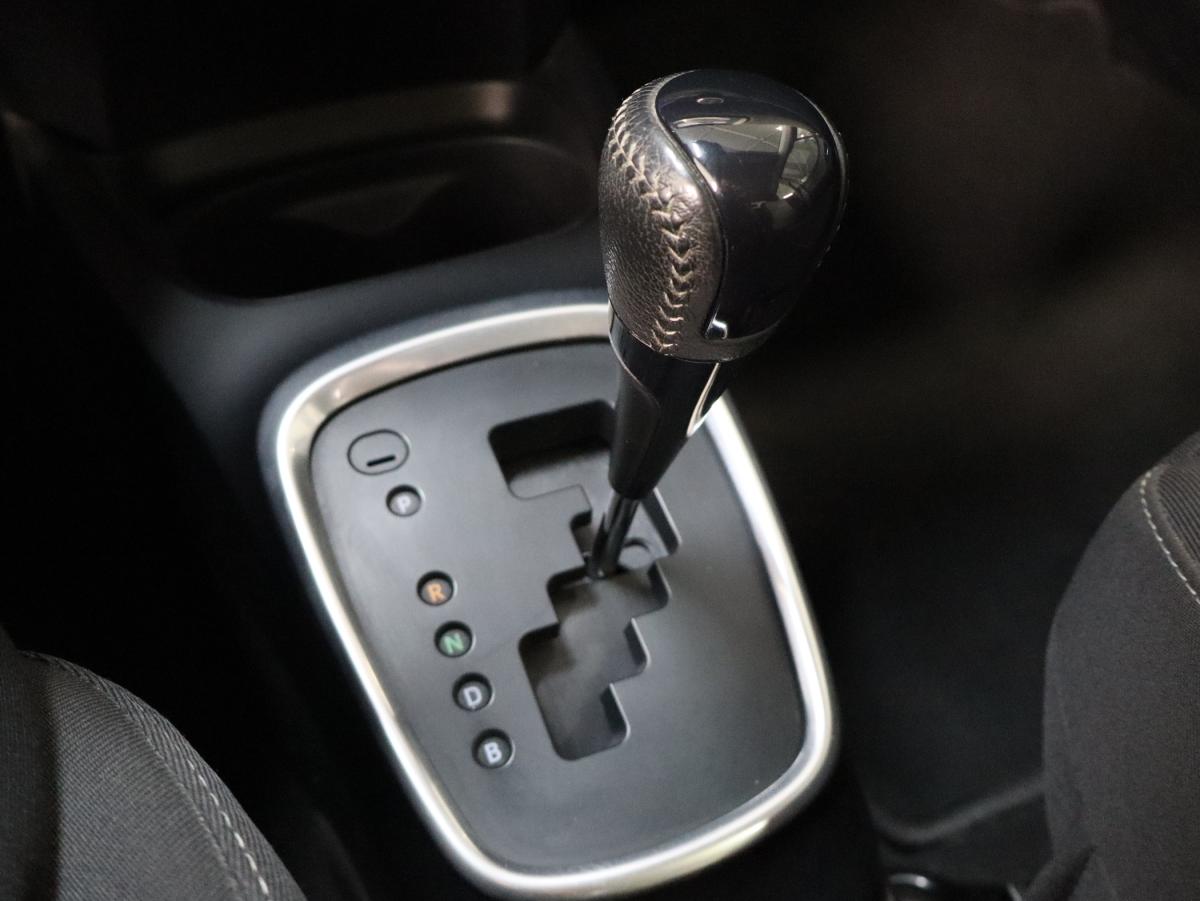toyota-yaris-2020-hibrido-a-gasolina-1497cc