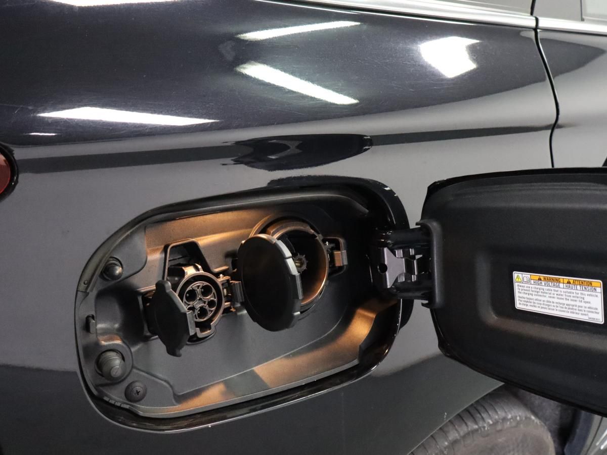mitsubishi-outlander-2021-hibrido-a-gasolina-2360cc