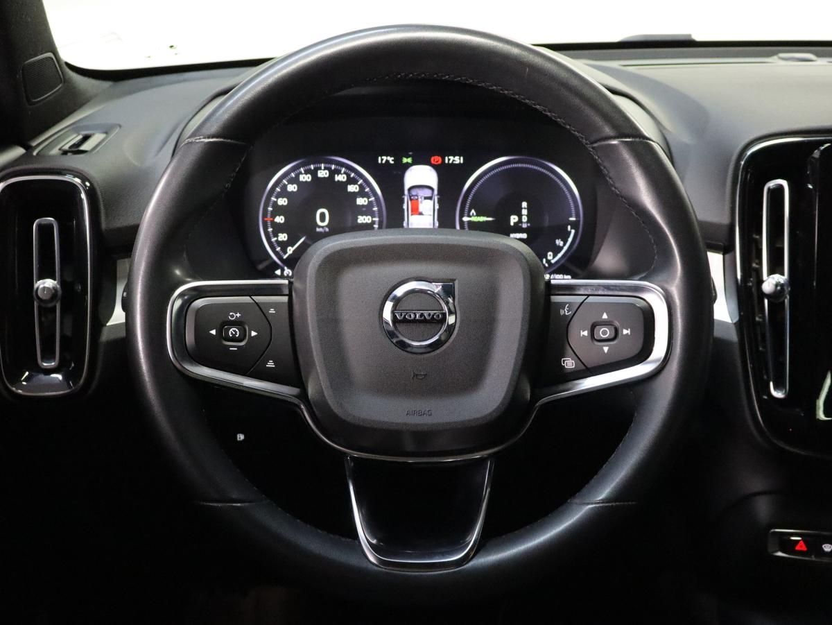 volvo-xc40-2022-hibrido-a-gasolina-1477cc