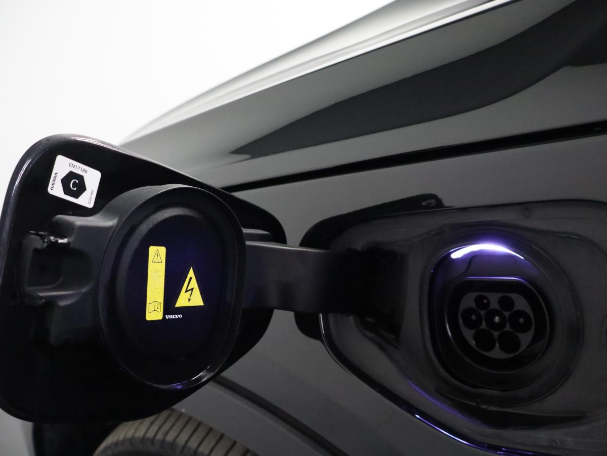 volvo-xc40-2022-hibrido-a-gasolina-1477cc