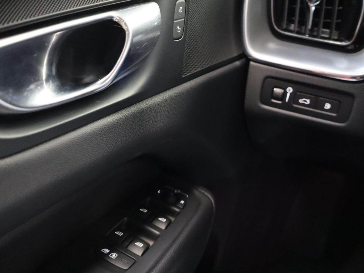 volvo-xc60-2022-hibrido-a-gasolina-1969cc