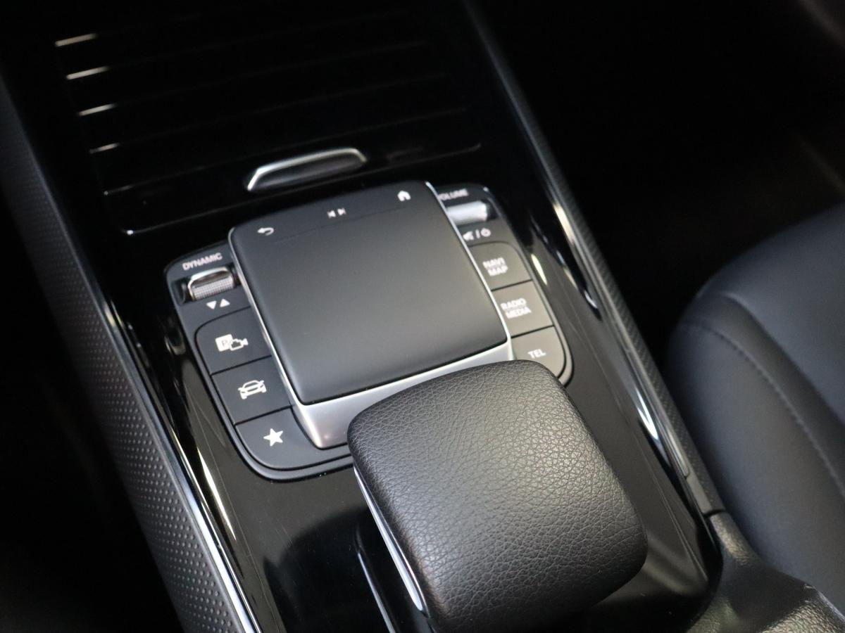 mercedes-benz-gla-2022-hibrido-a-gasolina-1332cc