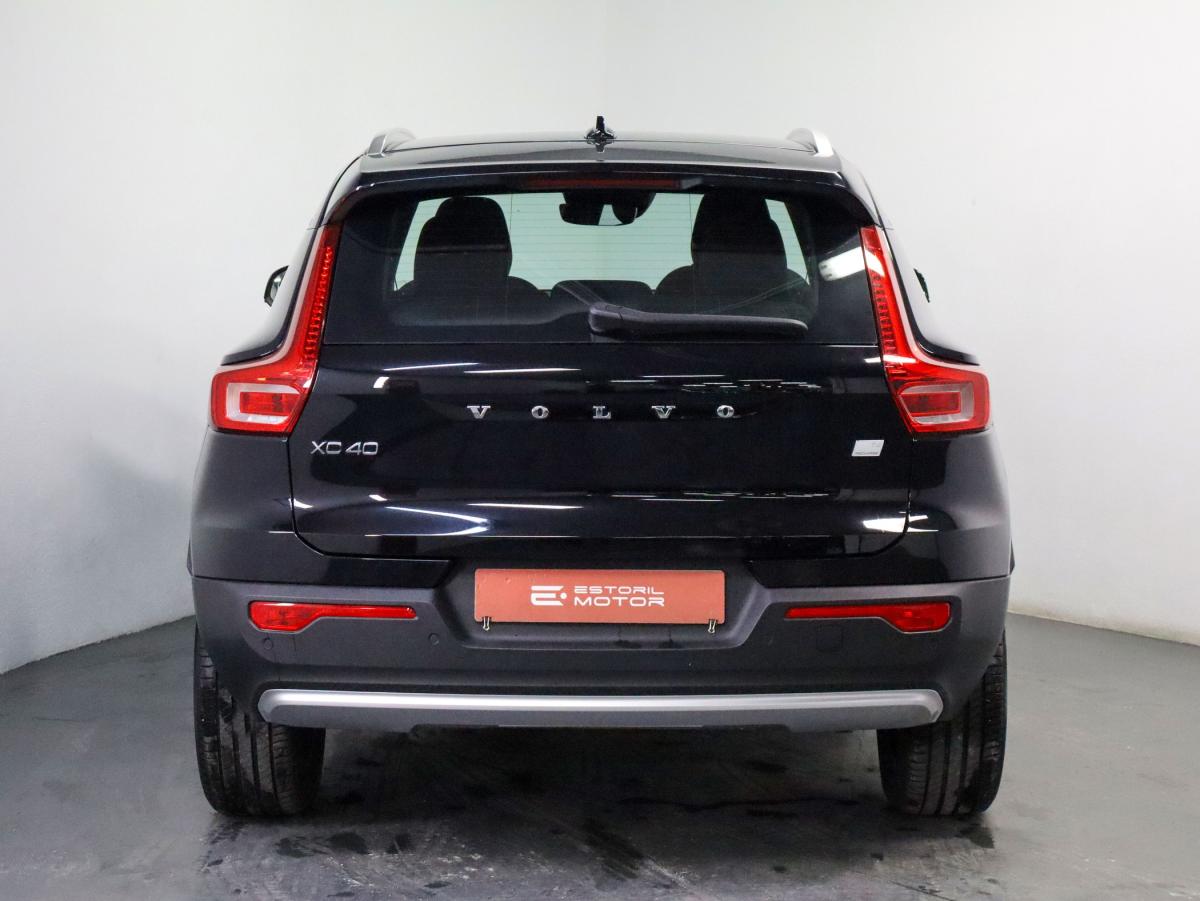 volvo-xc40-2023-hibrido-a-gasolina-1477cc