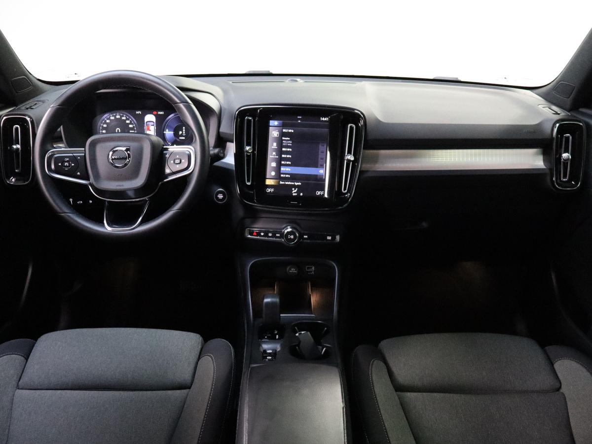 volvo-xc40-2023-hibrido-a-gasolina-1477cc