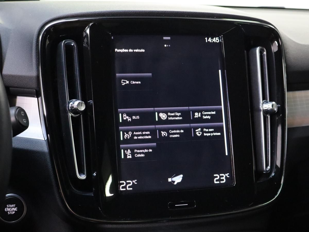 volvo-xc40-2023-hibrido-a-gasolina-1477cc