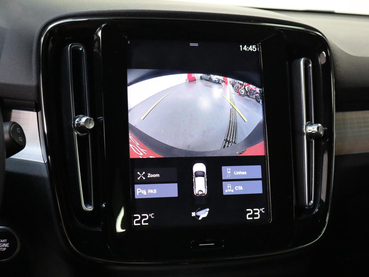 volvo-xc40-2023-hibrido-a-gasolina-1477cc