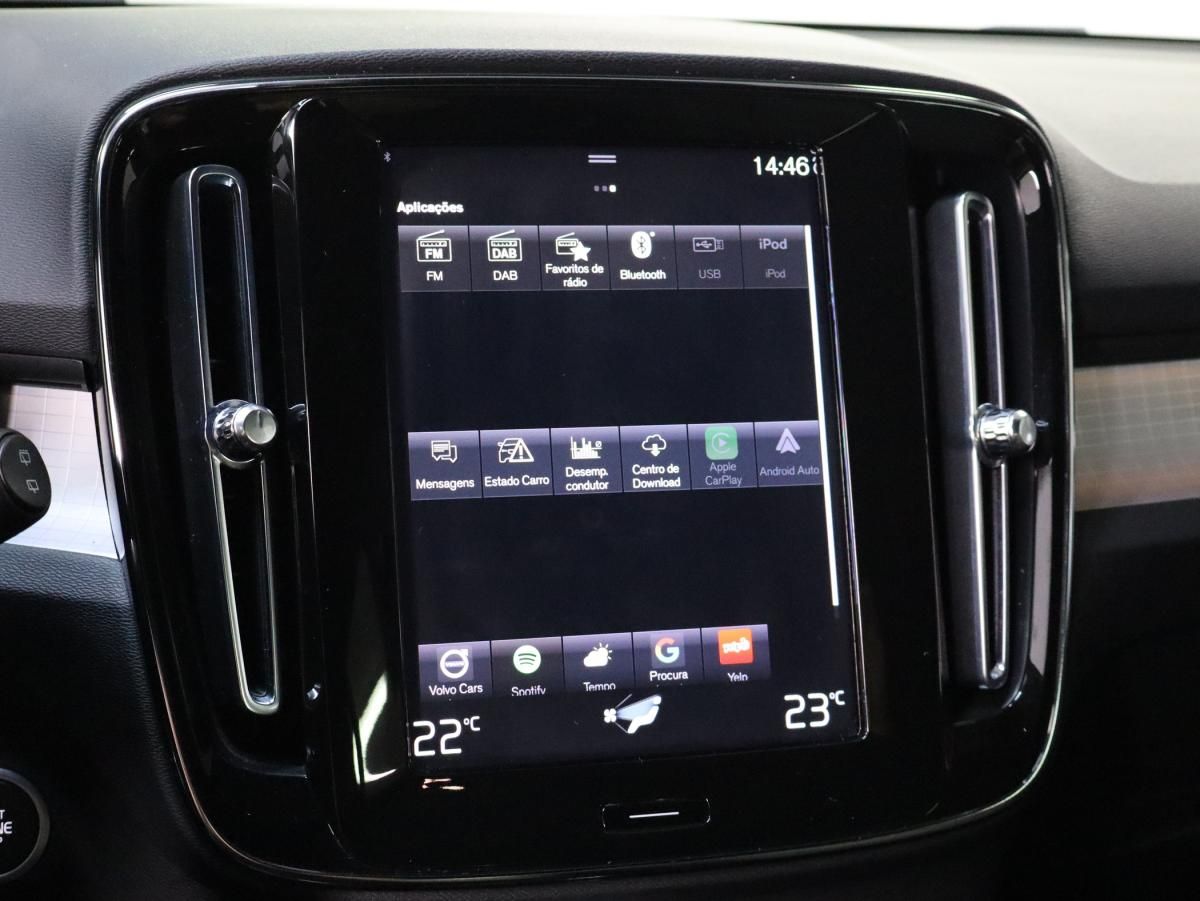 volvo-xc40-2023-hibrido-a-gasolina-1477cc