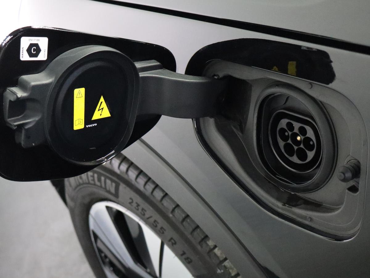 volvo-xc40-2023-hibrido-a-gasolina-1477cc