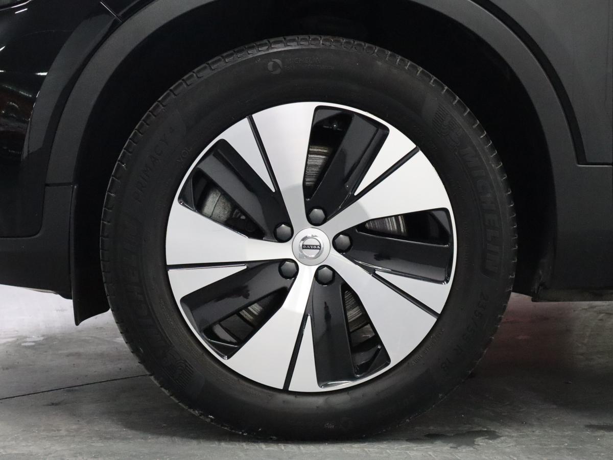 volvo-xc40-2023-hibrido-a-gasolina-1477cc