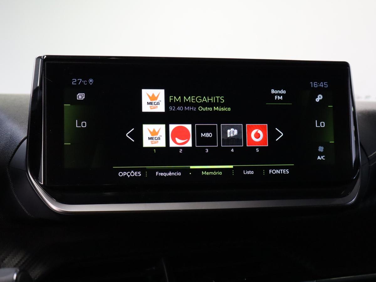 peugeot-2008-2022-diesel-1499cc