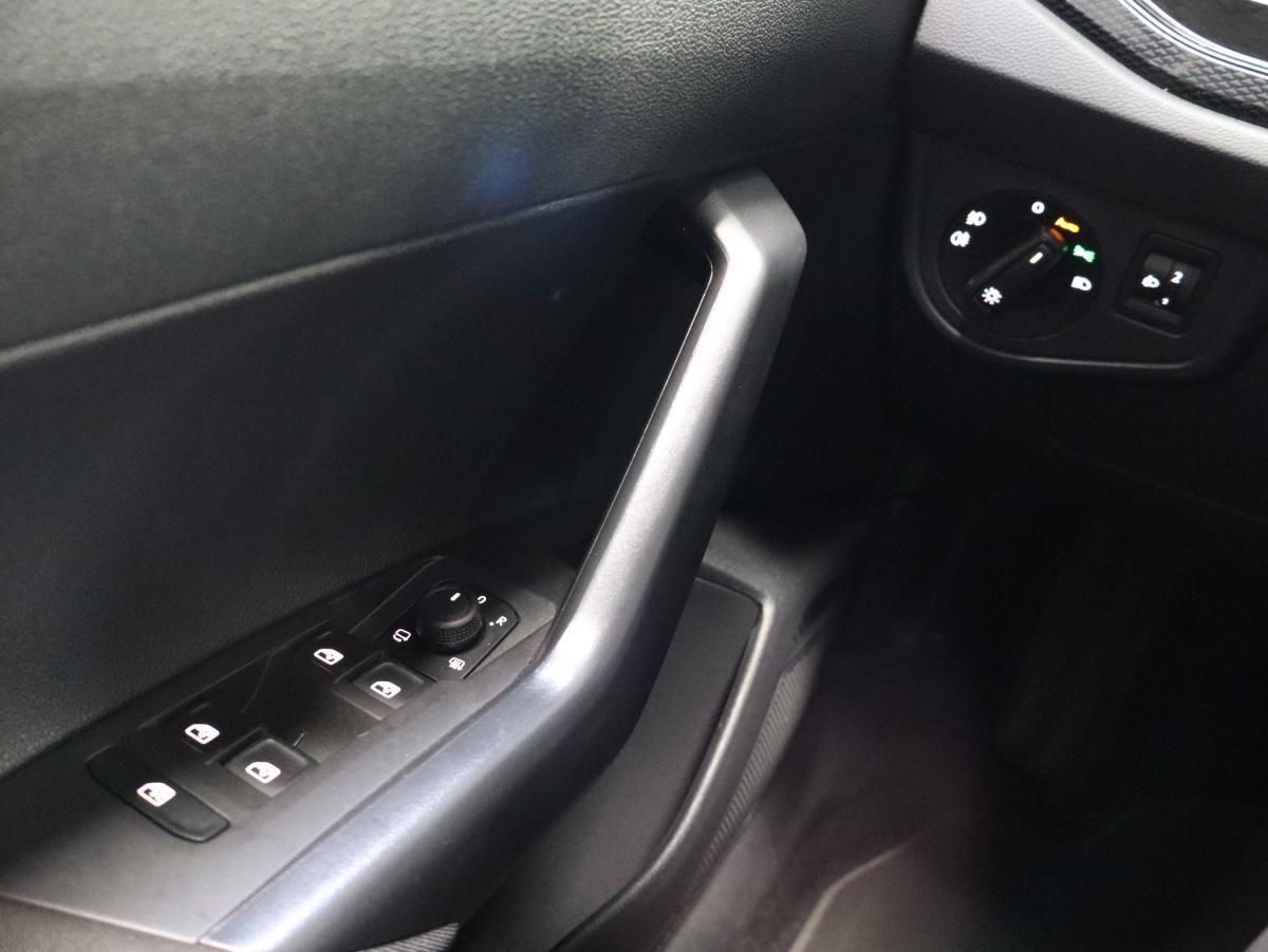 volkswagen-polo-2024-gasolina-999cc