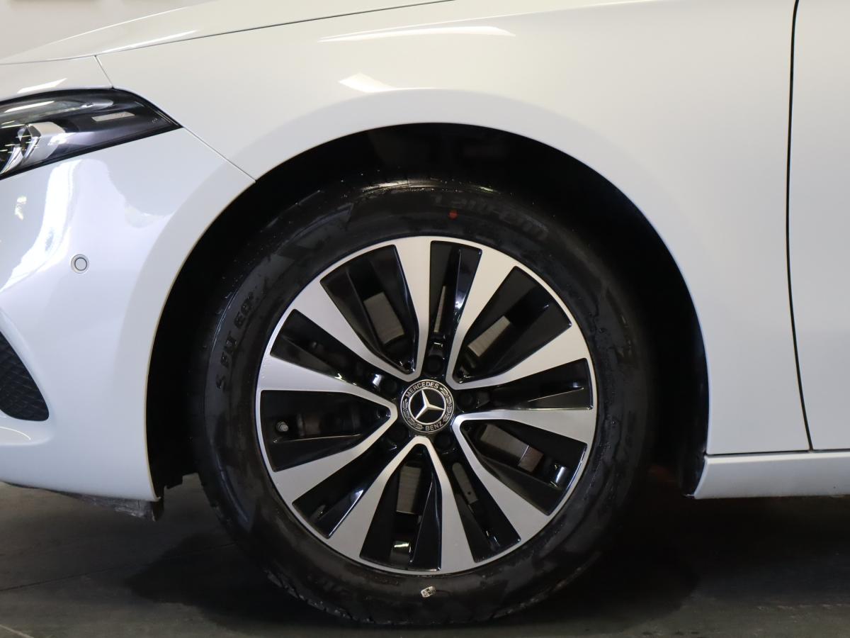 mercedes-benz-classe-a-2022-hibrido-a-gasolina-1332cc