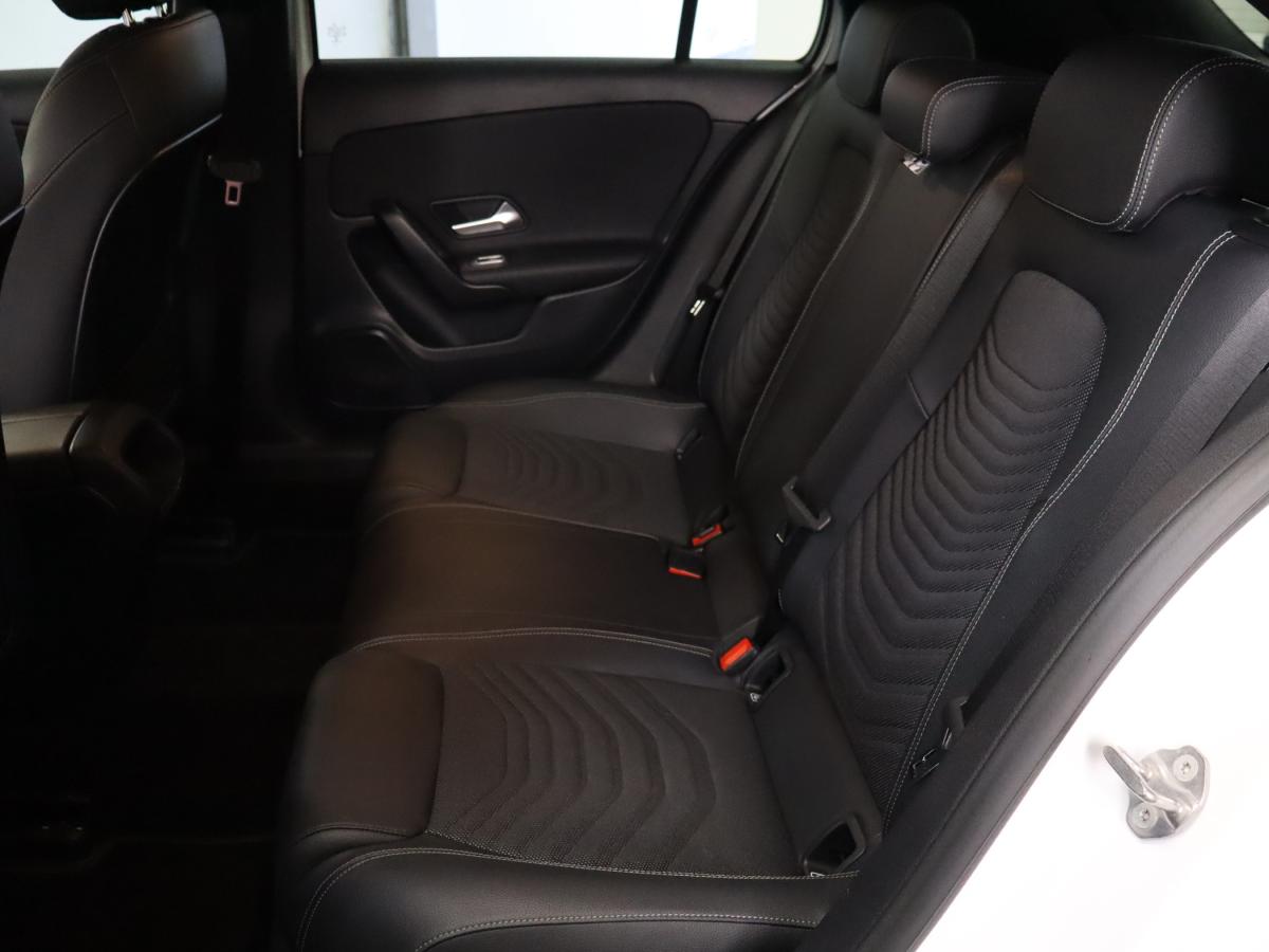 mercedes-benz-classe-a-2022-hibrido-a-gasolina-1332cc
