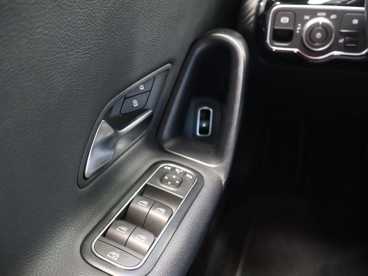 mercedes-benz-classe-a-2022-hibrido-a-gasolina-1332cc