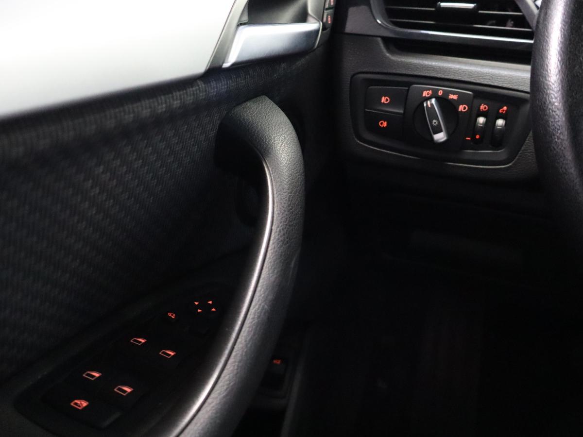 bmw-x1-2022-hibrido-a-gasolina-1499cc