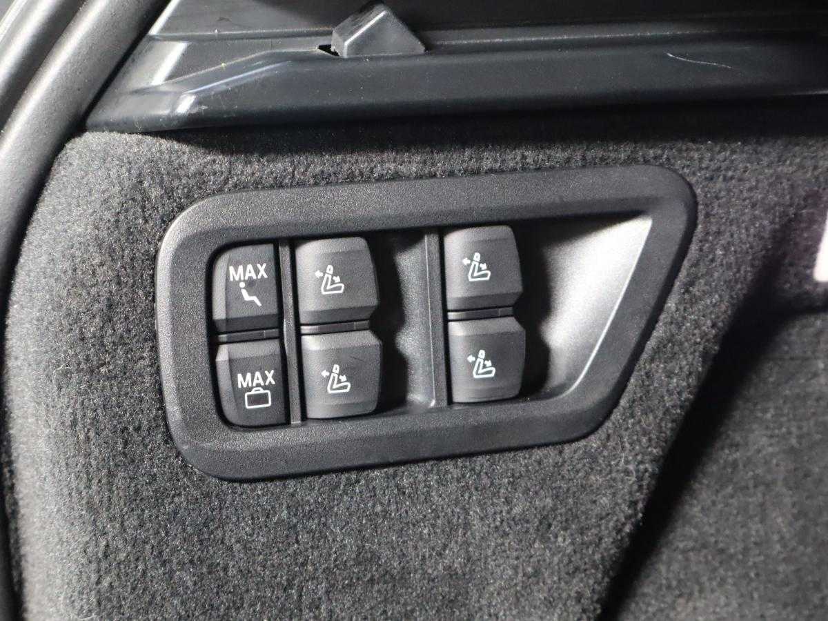 bmw-x7-2023-diesel-2993cc