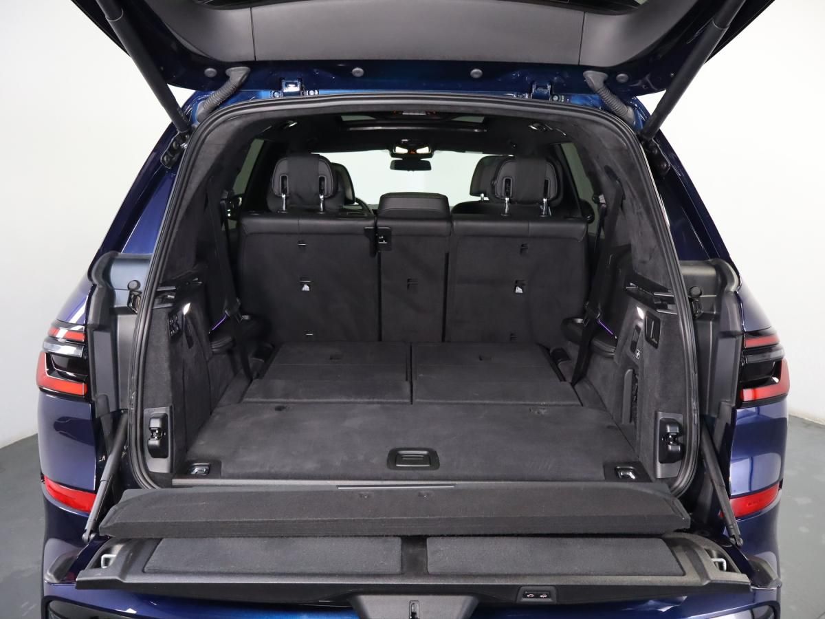 bmw-x7-2023-diesel-2993cc