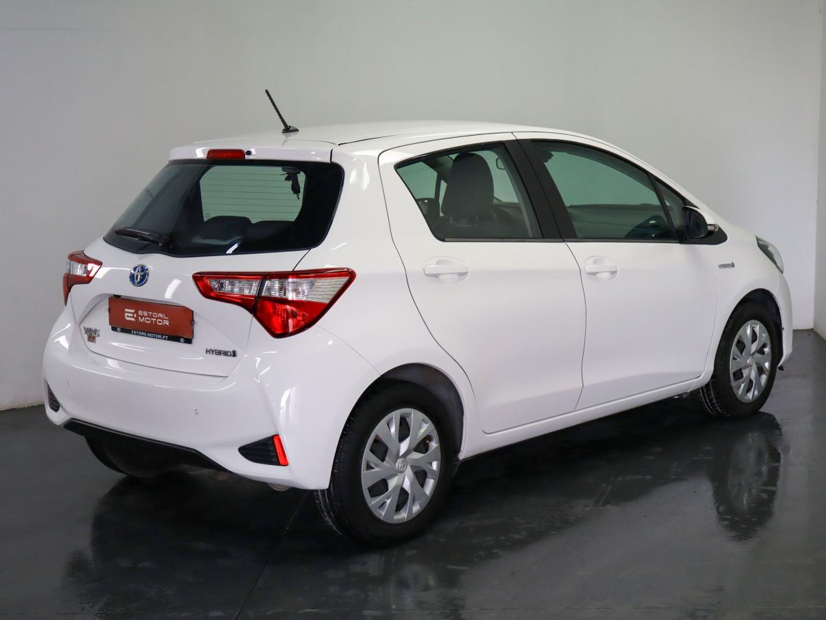 toyota-yaris-2020-hibrido-a-gasolina-1497cc