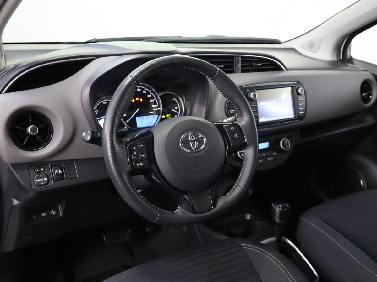 toyota-yaris-2020-hibrido-a-gasolina-1497cc