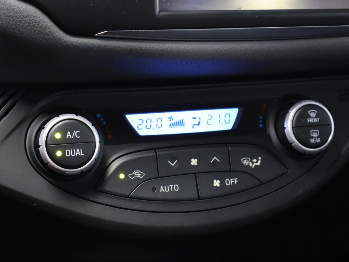 toyota-yaris-2020-hibrido-a-gasolina-1497cc
