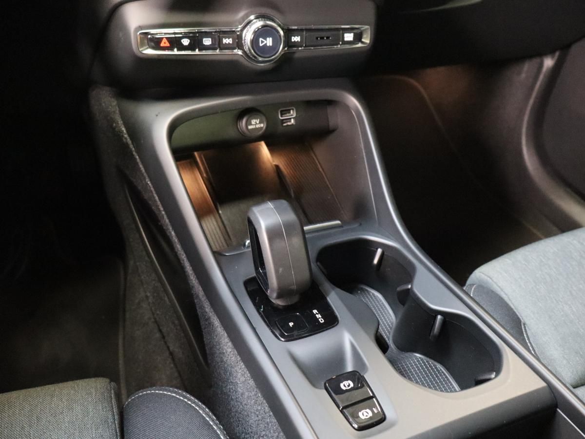 volvo-xc40-2022-hibrido-a-gasolina-1477cc